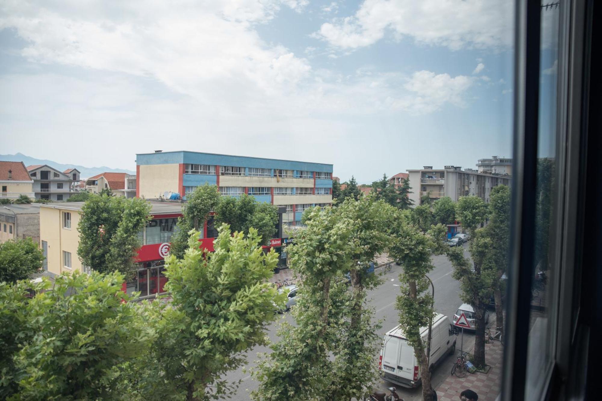 Erbi'S Home Shkodër Екстериор снимка