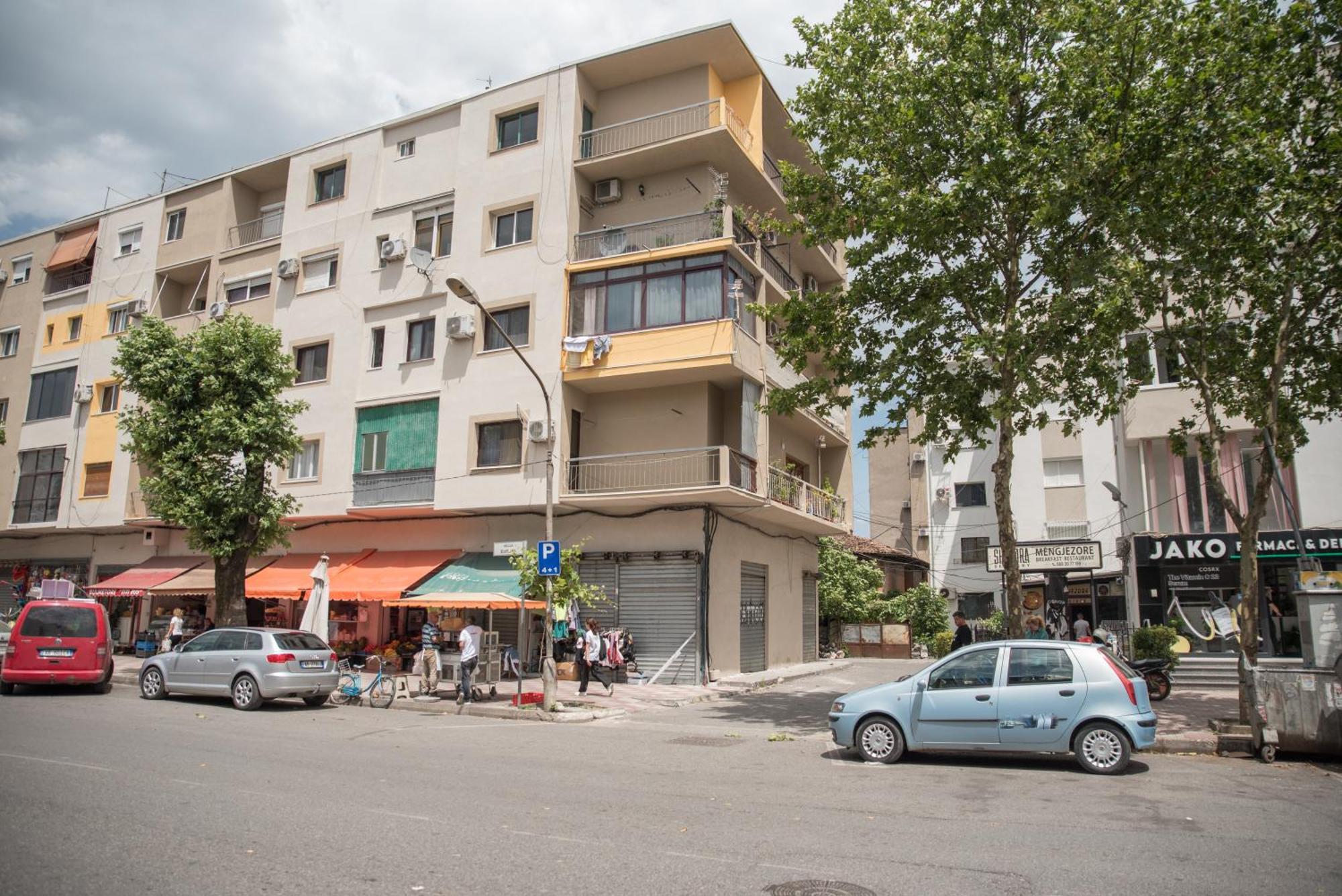 Erbi'S Home Shkodër Екстериор снимка